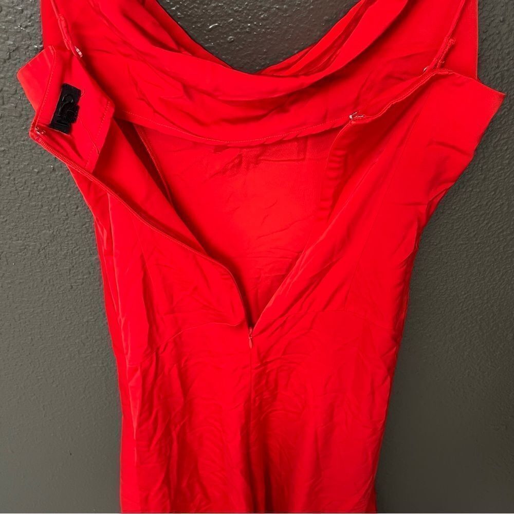 *small scrape* NWOT Revolve x NBD Teodora Gown in Red | Size S - Picture 11 of 13